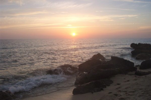Havana Heat - Sommerville Suspense, a haunting romance that blends fantasy in a Cuban adventure